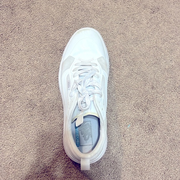 VANS ULTRA RANGE SHOES! - Picture 3 of 6